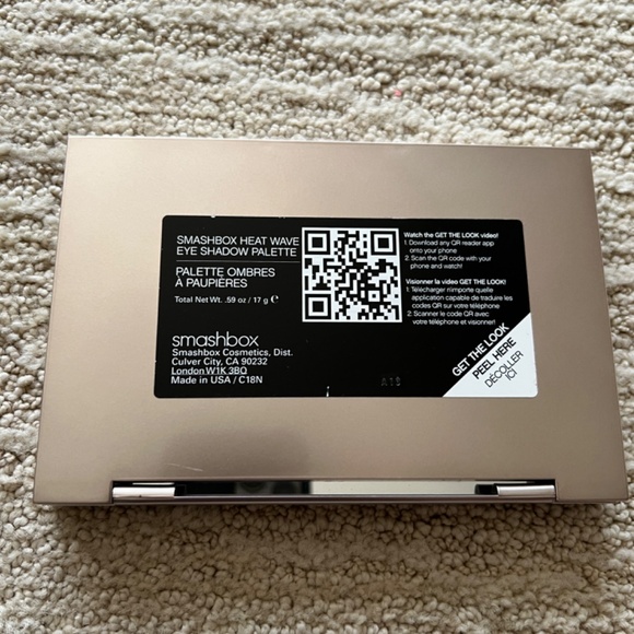SMASHBOX Heat Wave Eye Shadow Palette - Picture 3 of 3